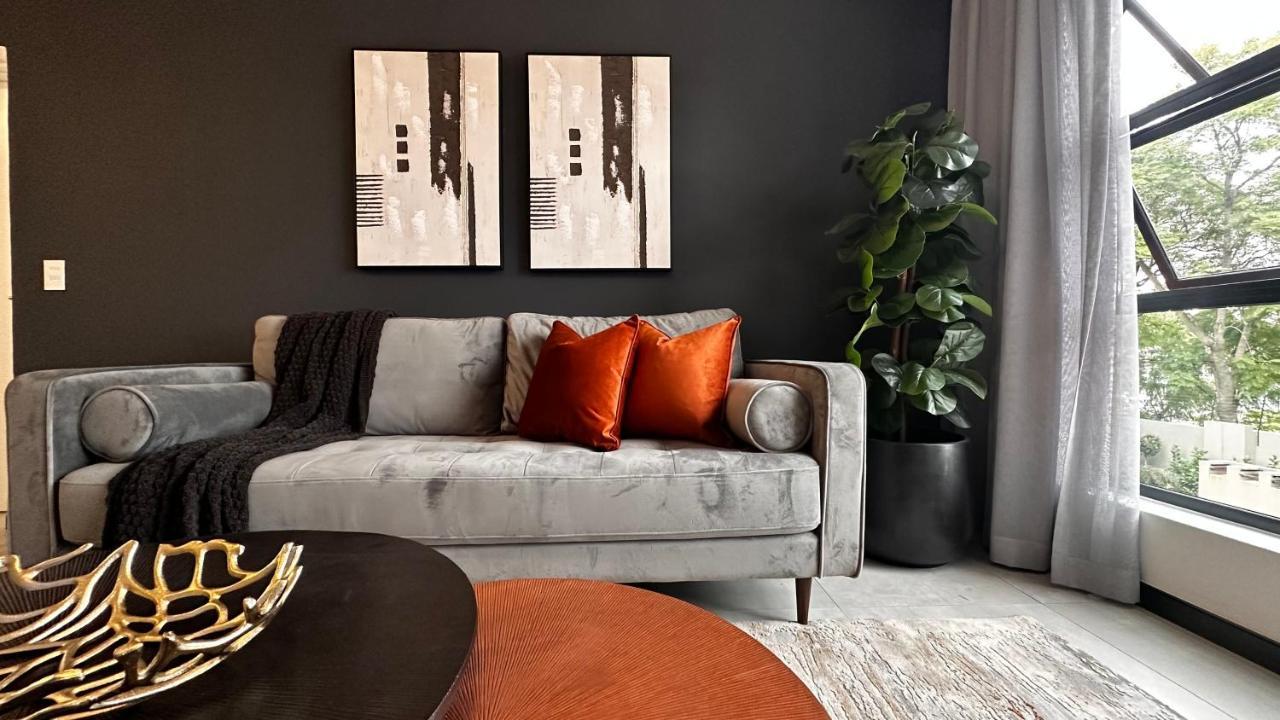 Stylish Executive With Power Backup Apartamento