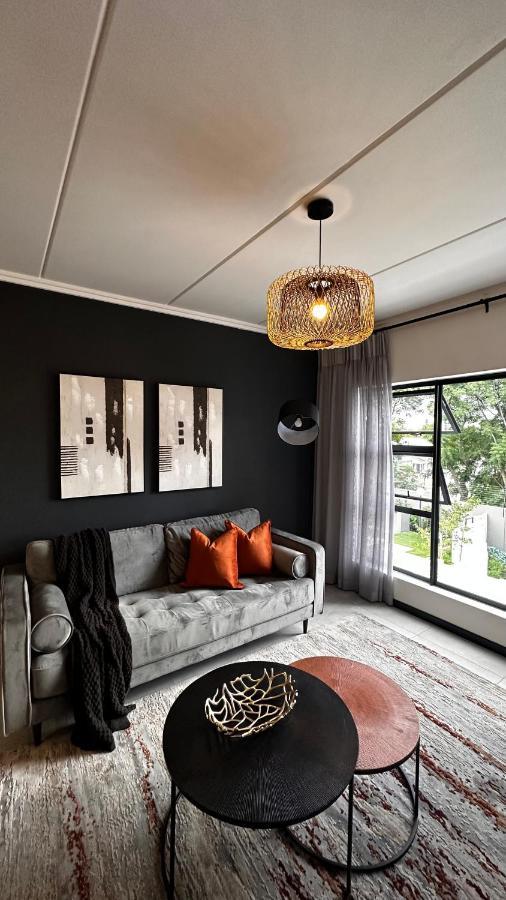 Stylish Executive With Power Backup Apartamento Joanesburgo